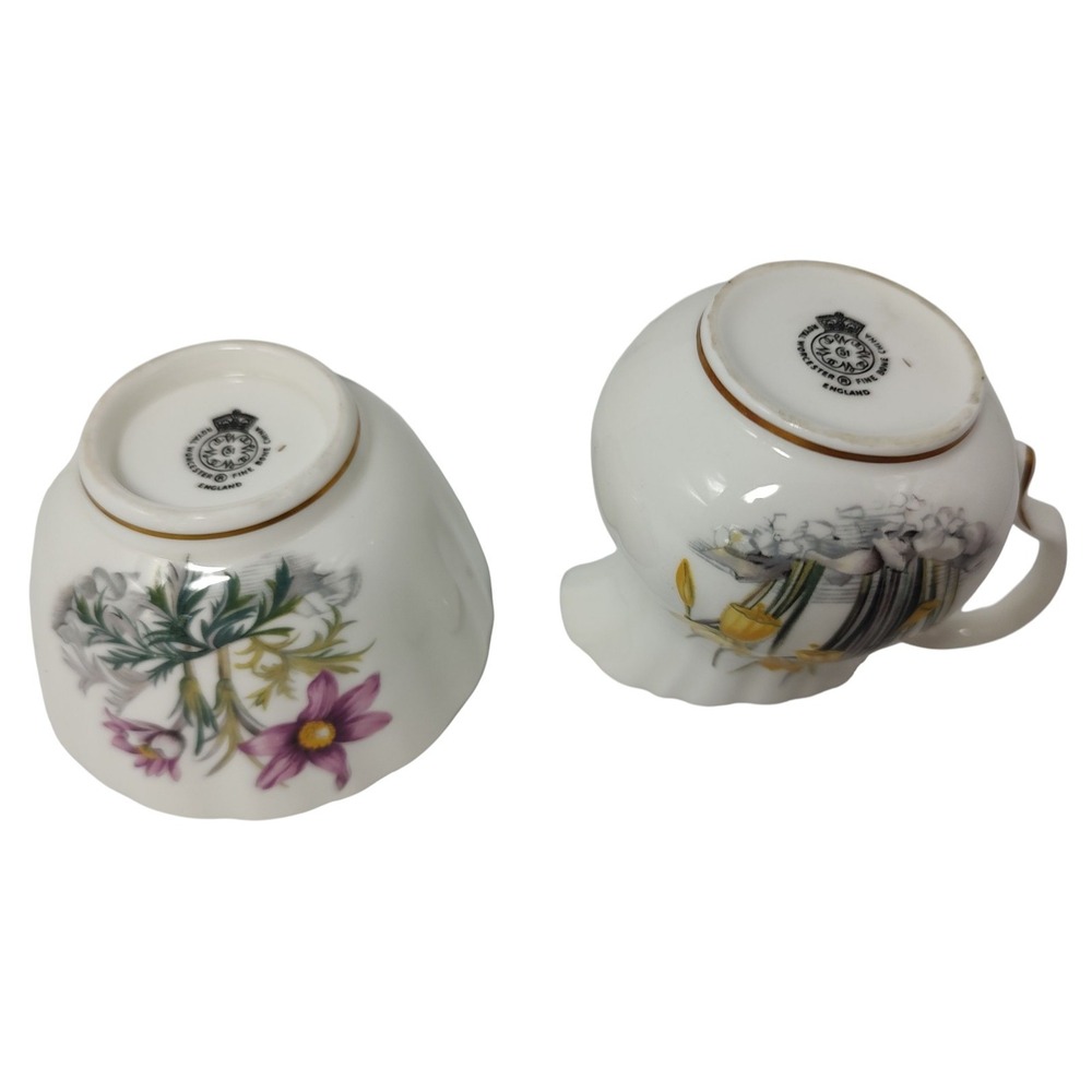 Royal Worcester China Cream Sugar Set Ribbed Floral England 1970s Two Pieces - Picture 6 of 12